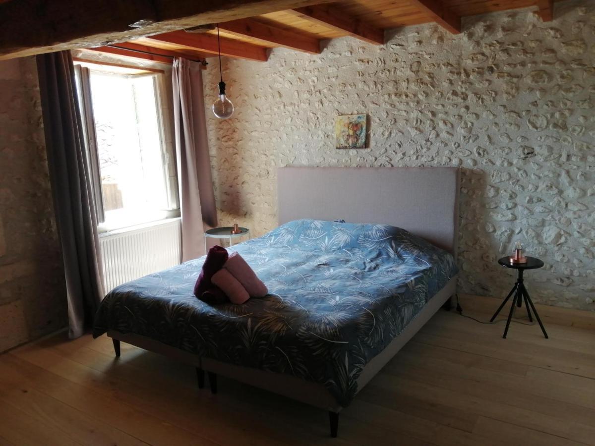 La Grange De Lucie -Chambres D'Hotes En Perigord-Dordogne Nanteuil-Auriac-de-Bourzac Buitenkant foto