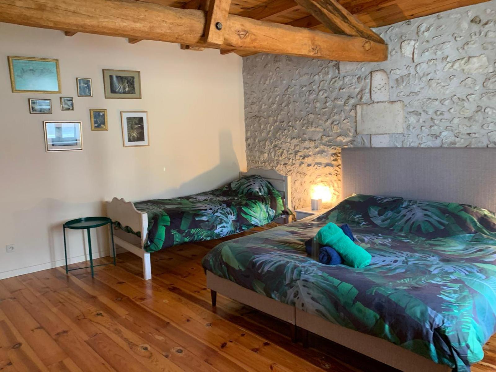 La Grange De Lucie -Chambres D'Hotes En Perigord-Dordogne Nanteuil-Auriac-de-Bourzac Buitenkant foto